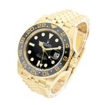 Rolex GMT-Master II 126718GRNR (2024) - Zwart wijzerplaat 40mm Geelgoud (2/5)