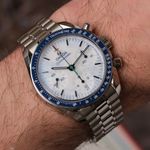 Omega Speedmaster Date 522.30.38.50.04.002 - (3/5)