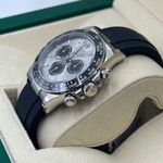 Rolex Daytona 126519LN (2024) - Silver dial 40 mm White Gold case (6/8)