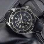 Breitling Superocean 42 A17364 (2010) - Black dial 42 mm Steel case (2/8)