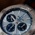 Breitling Chronomat 42 PB0134101C1S1 (2023) - Blue dial 42 mm Steel case (4/7)