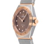 Omega Constellation Quartz 131.20.28.60.63.001 (2024) - Brown dial 28 mm Steel case (4/7)
