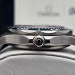 Omega Seamaster Diver 300 M 210.30.42.20.03.002 (2024) - Blue dial 42 mm Steel case (5/8)