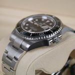 Rolex Sea-Dweller 126600 (2024) - Black dial 43 mm Steel case (6/6)