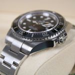 Rolex Sea-Dweller 126600 (2024) - Black dial 43 mm Steel case (5/6)