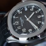 Patek Philippe Aquanaut 5167A-001 (2018) - Black dial 40 mm Steel case (5/6)