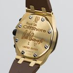 Audemars Piguet Royal Oak Offshore 26007BA.OO.D088CR.01 (2014) - Brown dial 42 mm Yellow Gold case (3/8)