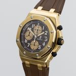 Audemars Piguet Royal Oak Offshore 26007BA.OO.D088CR.01 (2014) - Brown dial 42 mm Yellow Gold case (2/8)