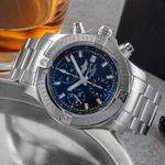 Breitling Avenger A13385 - (2/8)