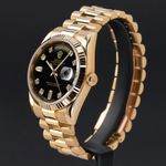 Rolex Day-Date 36 118238 (2000) - Black dial 36 mm Yellow Gold case (4/8)