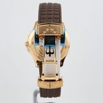 Patek Philippe Aquanaut 5268/200R-010 (2026) - Bruin wijzerplaat 38mm Roségoud (6/8)