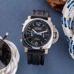 Panerai Luminor PAM00764 (Onbekend (willekeurig serienummer)) - Zwart wijzerplaat 44mm Titanium (1/8)