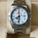 Rolex Explorer II 226570 (2024) - 42 mm Steel case (2/7)