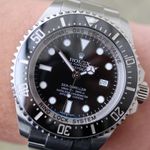 Rolex Sea-Dweller Deepsea 116660 (2017) - Zwart wijzerplaat 44mm Staal (1/8)