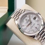 Rolex Day-Date 40 228239 (2021) - 40mm Witgoud (4/8)