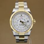 Rolex Sky-Dweller 326933 (2019) - 42 mm Gold/Steel case (1/8)