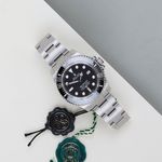 Rolex Sea-Dweller 4000 116600 (2015) - Black dial 40 mm Steel case (2/8)