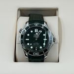 Omega Seamaster Diver 300 M 210.32.42.20.10.001 (2023) - Green dial 42 mm Steel case (3/8)