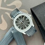 Patek Philippe Aquanaut 5165 (2007) - Grijs wijzerplaat 38mm Staal (3/8)