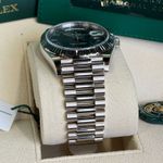 Rolex Day-Date 40 228239 (2025) - Blue dial 40 mm White Gold case (5/7)