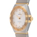 Omega Constellation Quartz 131.20.28.60.52.001 (2024) - Silver dial 28 mm Steel case (4/7)