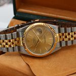 Rolex Datejust 36 16233 (Unknown (random serial)) - Champagne dial 36 mm Gold/Steel case (6/8)