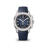 Patek Philippe Aquanaut 5968G-001 (2025) - Blue dial 42 mm White Gold case (3/6)