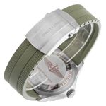 Breitling Superocean 46 E10379D31L1S1 (2024) - Green dial 47 mm Titanium case (7/7)