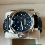 Panerai Luminor PAM01084 (2025) - Zwart wijzerplaat 44mm Staal (4/7)