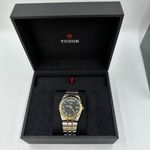 Tudor Royal 28603-0003 (2023) - Black dial 41 mm Steel case (3/8)