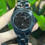 Chanel J12 H7989 (2024) - Black dial 38 mm Ceramic case (4/6)