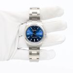 Rolex Oyster Perpetual 34 124200 (2021) - Blauw wijzerplaat 34mm Staal (2/6)