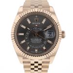 Rolex Sky-Dweller 336935 (2025) - 42mm Roségoud (1/6)