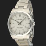 Rolex Oyster Perpetual 39 114300 (2019) - 39mm Staal (1/8)