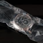 Patek Philippe Annual Calendar 5205G-010 (2012) - Black dial 40 mm White Gold case (1/7)