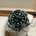 Omega Seamaster Diver 300 M 210.30.42.20.10.001 (2023) - Green dial 42 mm Steel case (4/8)