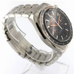 Omega Speedmaster Racing 329.30.44.51.01.002 - (3/6)