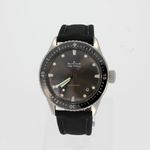 Blancpain Fifty Fathoms Bathyscaphe 5000-1110-B52A (2025) - Grey dial 44 mm Steel case (5/5)