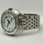 Doxa Sub 821.10.011.10 (2025) - White dial 43 mm Steel case (5/8)