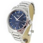 Longines Conquest L37204926 (2025) - Blue dial 38 mm Steel case (4/7)