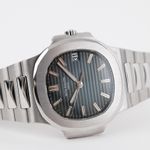 Patek Philippe Nautilus 5800/1A-001 (2007) - Blue dial 38 mm Steel case (6/8)