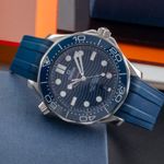 Omega Seamaster Diver 300 M 210.32.42.20.03.001 (Onbekend (willekeurig serienummer)) - Blauw wijzerplaat 42mm Staal (2/8)
