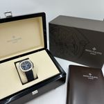 Patek Philippe Aquanaut 5968G-001 (2021) - Blue dial 42 mm White Gold case (2/8)