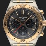 Breitling Chronomat 42 UB0134101B1U1 (2020) - Grey dial 42 mm Steel case (2/8)