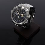 Hamilton Khaki X-Wind H77796535 (2020) - Black dial 45 mm Steel case (3/8)