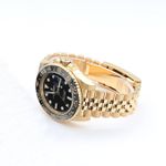 Rolex GMT-Master II 126718GRNR (2023) - Black dial 40 mm Yellow Gold case (7/8)