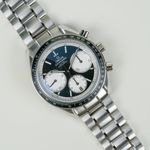 Omega Speedmaster Racing 326.30.40.50.01.002 (2025) - Black dial 40 mm Steel case (4/8)