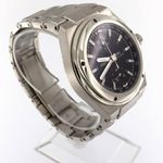 IWC Ingenieur Chronograph IW372501 (2008) - Black dial 42 mm Steel case (3/6)