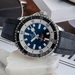 Breitling Superocean 42 A17375211B1S1 (Unknown (random serial)) - Black dial 42 mm Steel case (2/8)