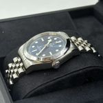 Tudor Black Bay 79660-0002 (2024) - Blue dial 39 mm Steel case (6/8)